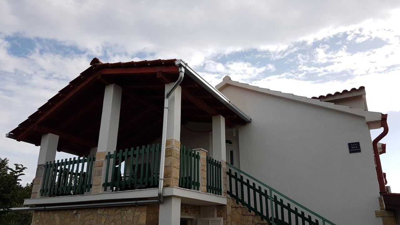 Apartman Vojaline Milna  Εξωτερικό φωτογραφία