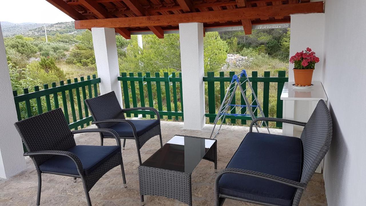 Apartman Vojaline Milna  Εξωτερικό φωτογραφία