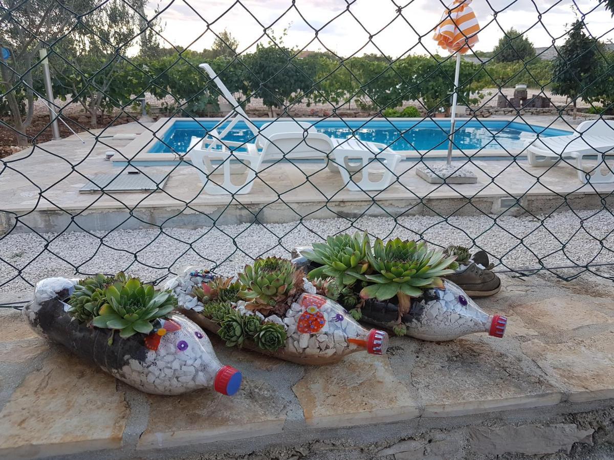 Apartman Vojaline Milna  Εξωτερικό φωτογραφία
