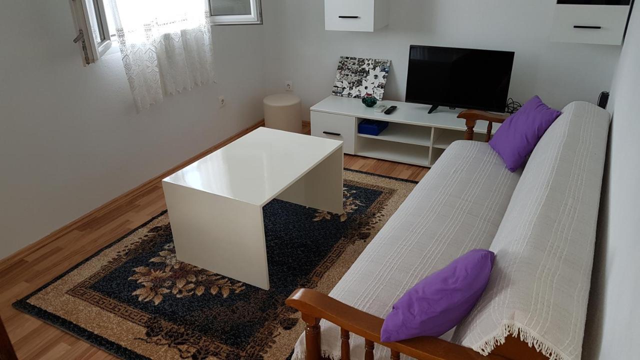 Apartman Vojaline Milna  Εξωτερικό φωτογραφία