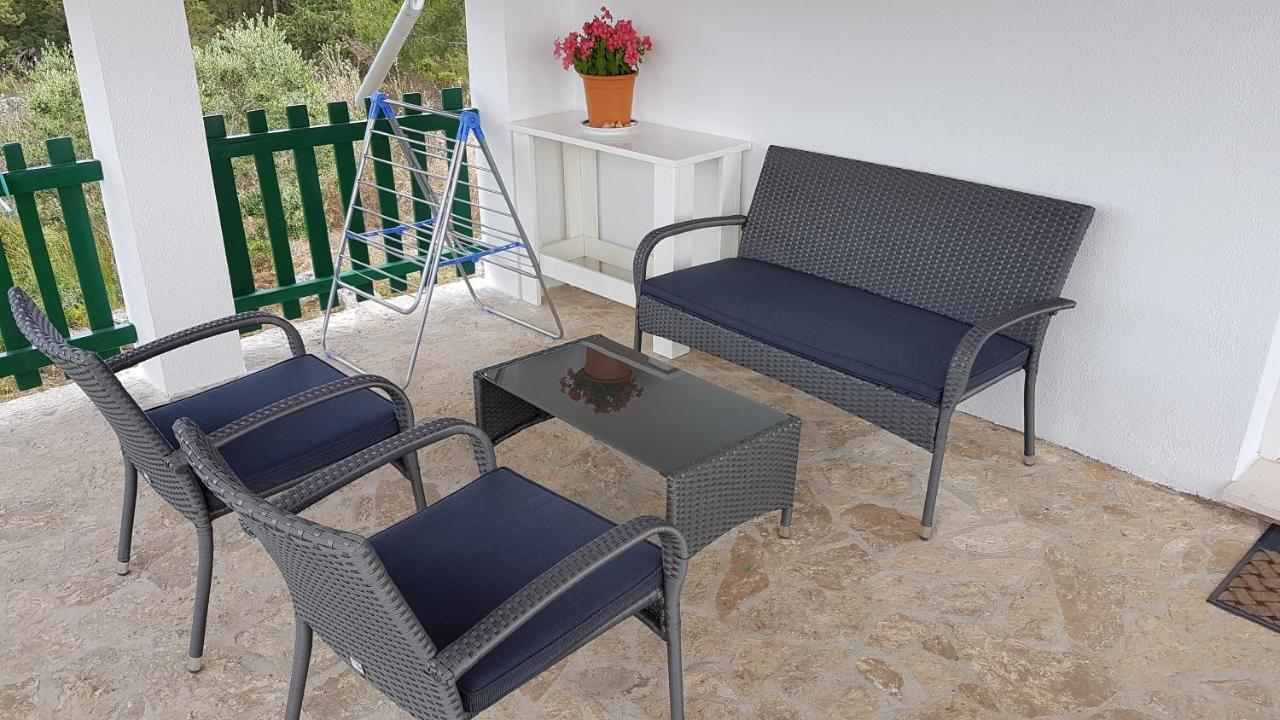 Apartman Vojaline Milna  Εξωτερικό φωτογραφία